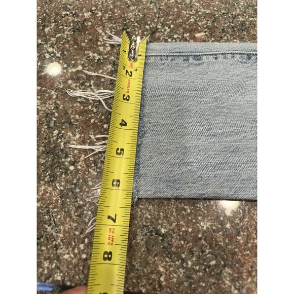 Levi’s Premium 501 S straigh Jean in Light Wash Size 26 Rip & Distress raw hem - Picture 10 of 14